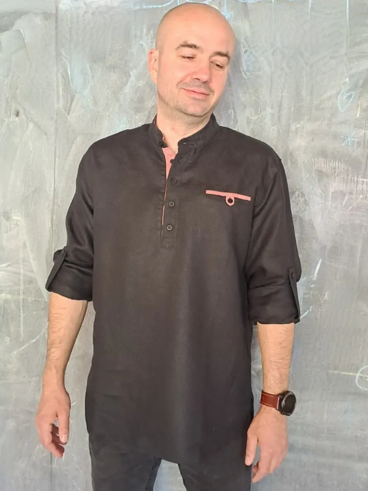 Lněná košile s knoflíky - černá s červenou