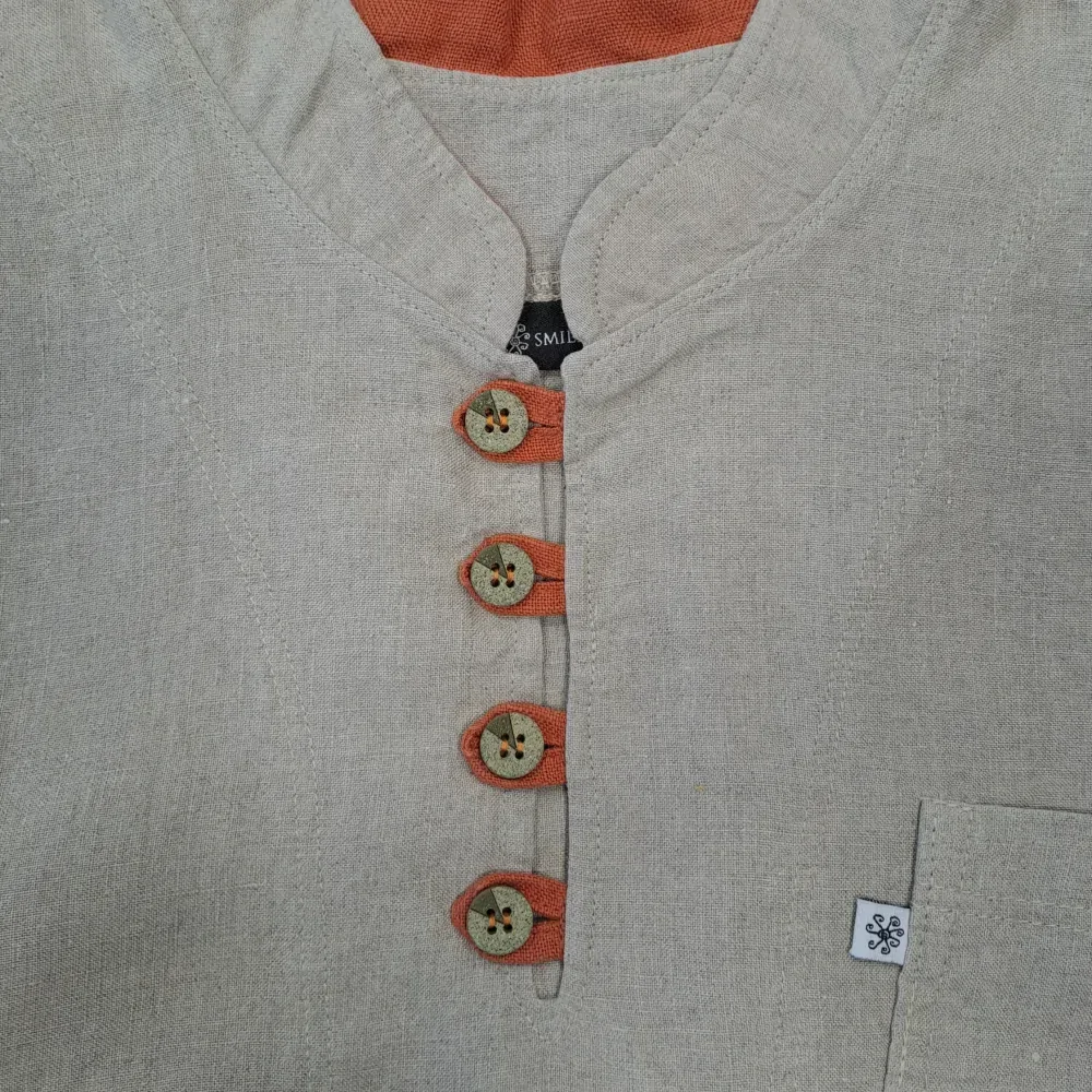 Lněná košile s oranž poutky - režná