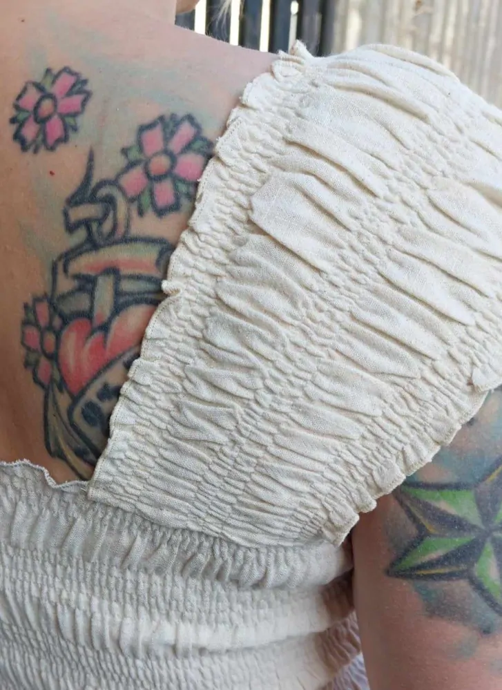 Živůtek - len/viskóza růžová výšivka