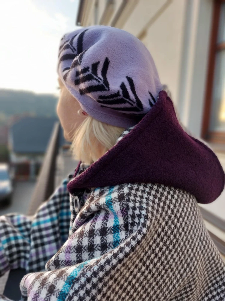 Vlněná pelerína - květy